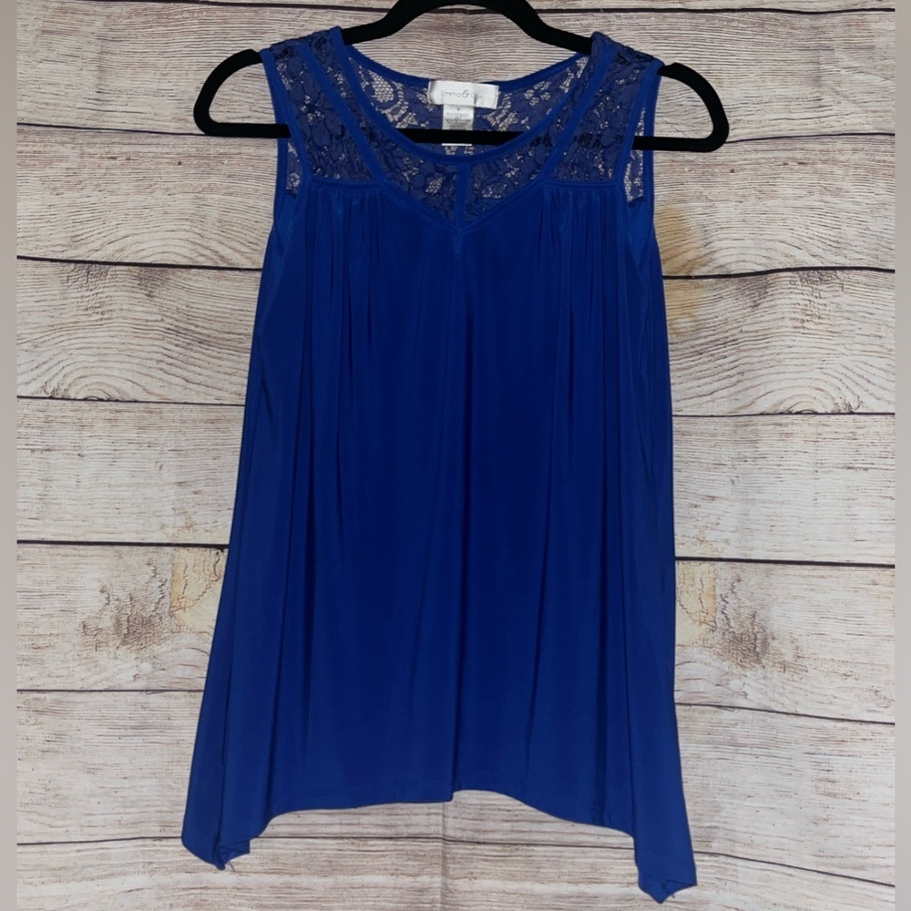 🤎3/$10 Emma & Olive Sleeveless Laced Top Size Small